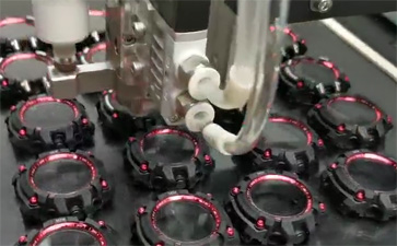 深圳***科技有限公司91视频色版安卓污黄色在手表表壳的点胶应用